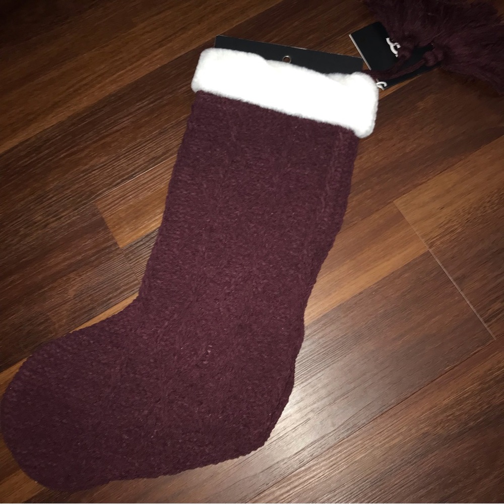 UGG Lita Christmas Stocking in Cabernet NWT - Picture 6 of 8